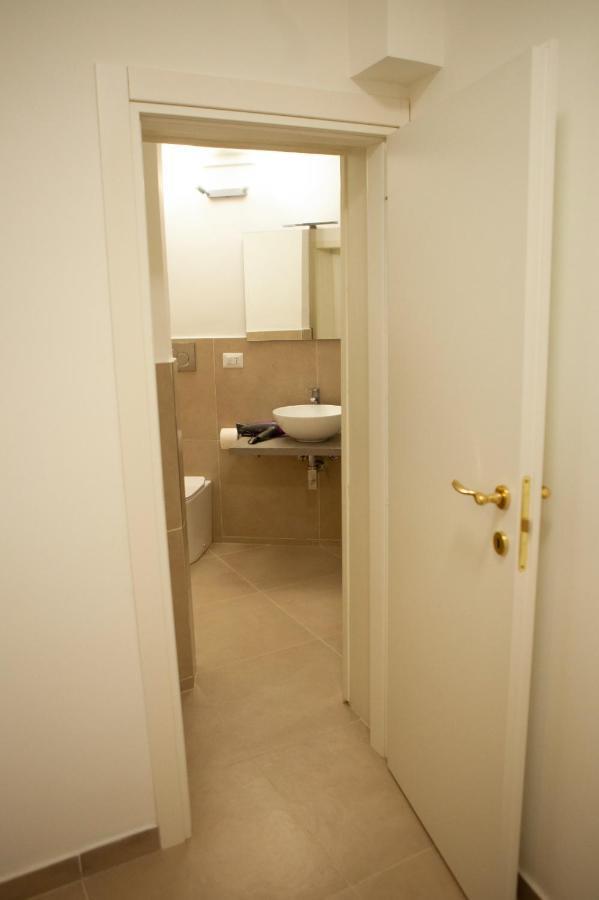Casapaola B&B Rooms อาชิเรอาเล ภายนอก รูปภาพ
