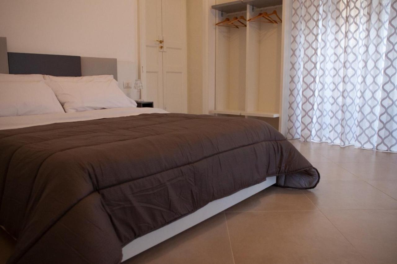 Casapaola B&B Rooms อาชิเรอาเล ภายนอก รูปภาพ