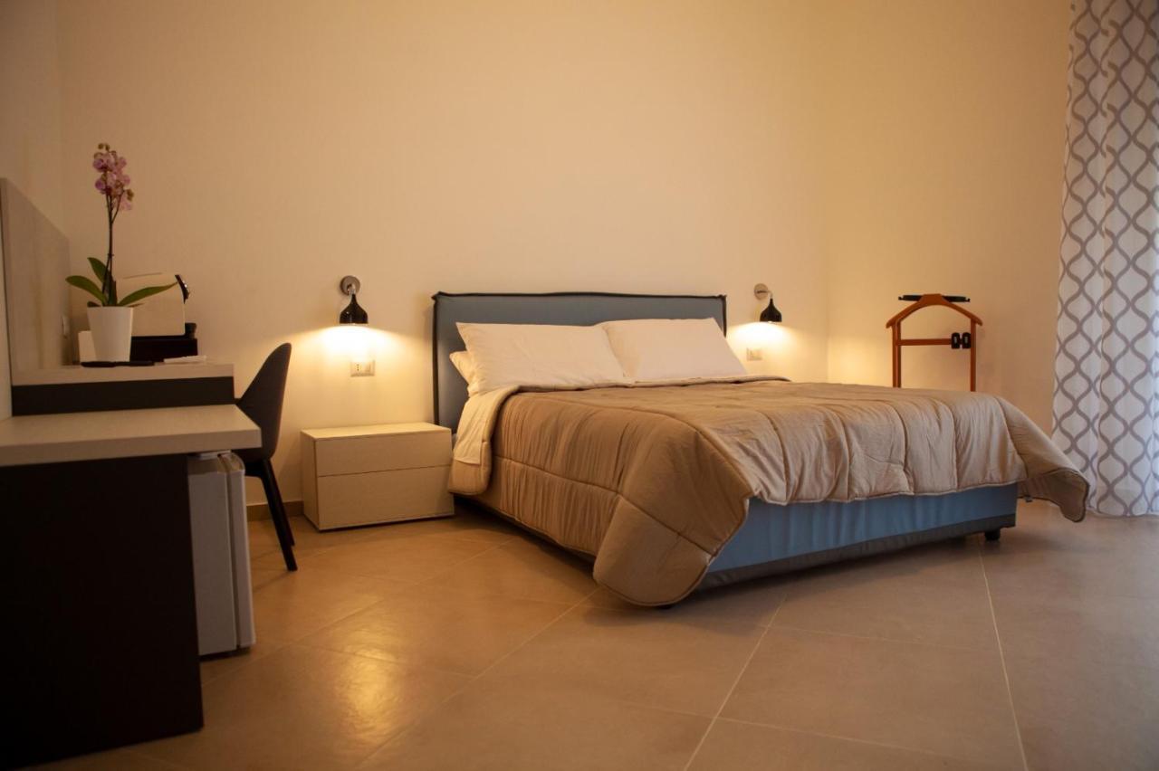 Casapaola B&B Rooms อาชิเรอาเล ภายนอก รูปภาพ