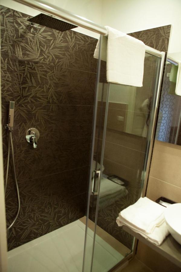 Casapaola B&B Rooms อาชิเรอาเล ภายนอก รูปภาพ