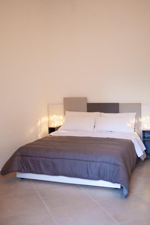 Casapaola B&B Rooms อาชิเรอาเล ภายนอก รูปภาพ
