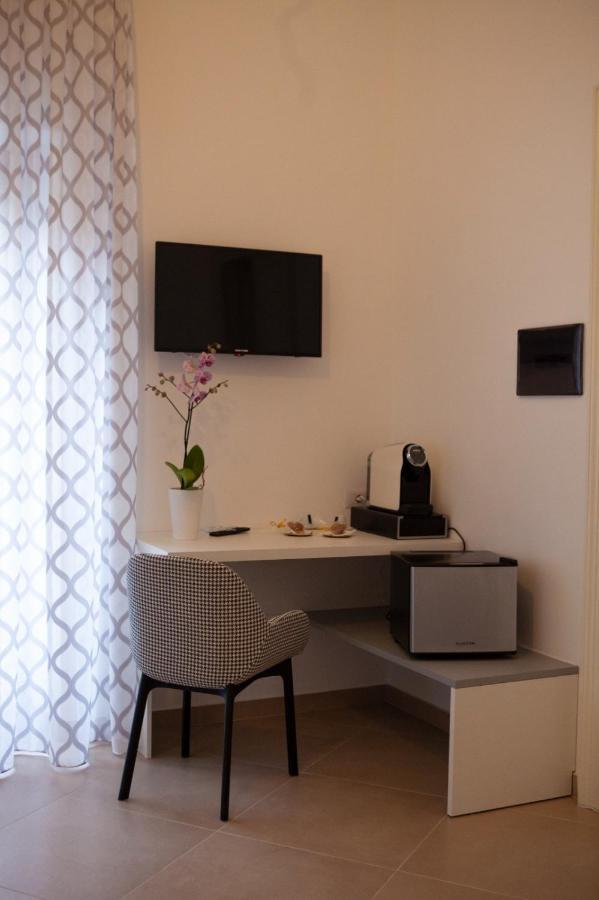 Casapaola B&B Rooms อาชิเรอาเล ภายนอก รูปภาพ