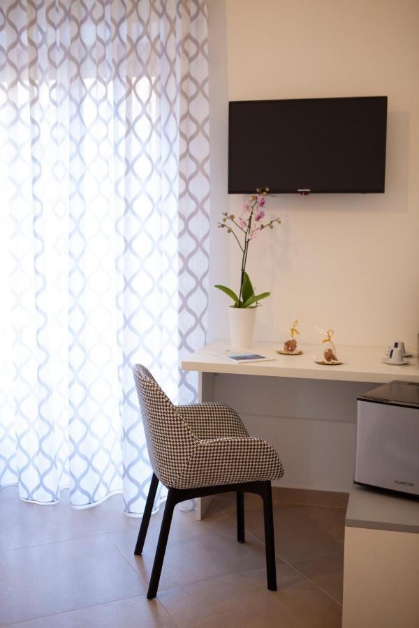 Casapaola B&B Rooms อาชิเรอาเล ภายนอก รูปภาพ