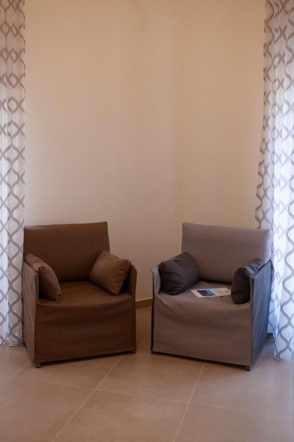 Casapaola B&B Rooms อาชิเรอาเล ภายนอก รูปภาพ